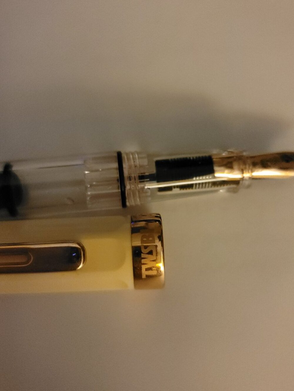 (Preloved)TWSBI ECO Crème w/ Rose Gold Fountain Pen - Broad - Limited Edition - Picture 2 of 10